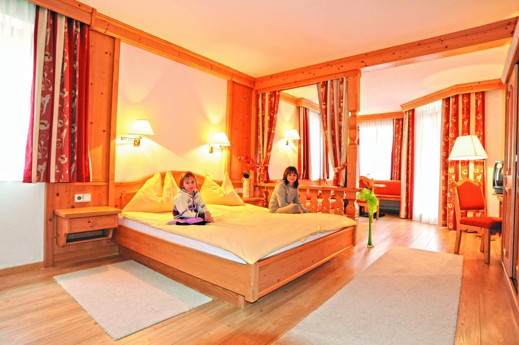 Hotel Loffele Weissbriach Habitación foto